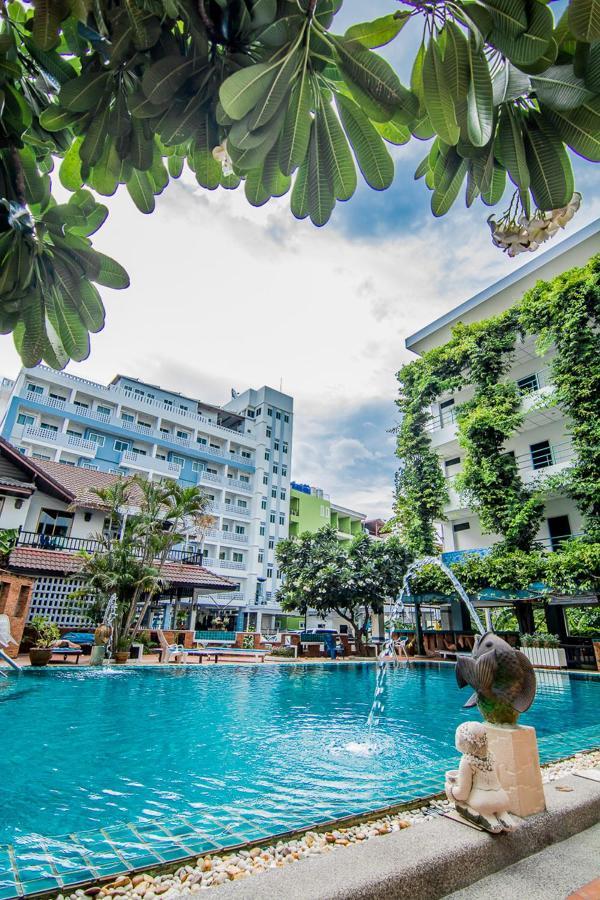 Hotel Sutus Court 7 Pattaya Exteriér fotografie