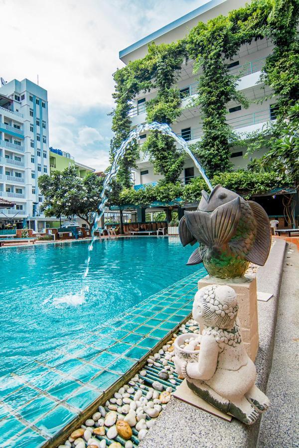 Hotel Sutus Court 7 Pattaya Exteriér fotografie