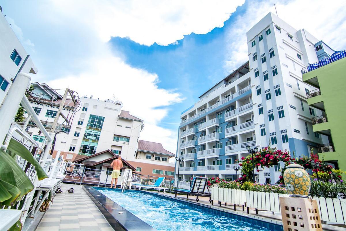 Hotel Sutus Court 7 Pattaya Exteriér fotografie